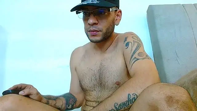 Živý XXX chat Alphamaster_92