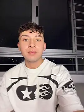 OLIVER_K Live XXX-chat