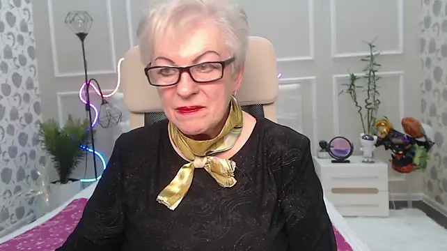 KayleSmoll Chat XXX in diretta