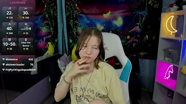 MillieMoor Chat XXX in diretta