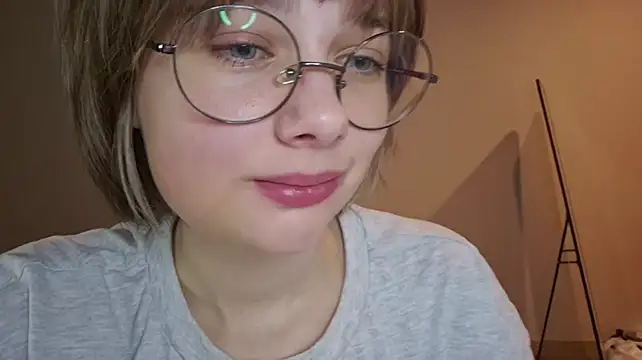 ExitedTroth's Live XXX Chat