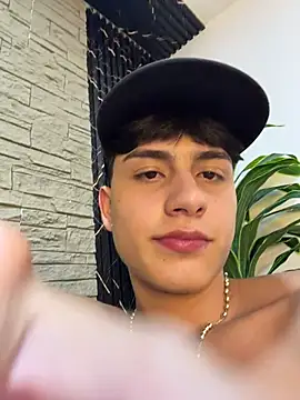 Lander_Cruz Live XXX-chat