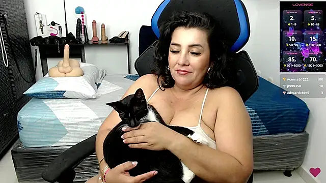 mom_hot__'s Live XXX Chat