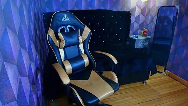 Živý XXX chat LiaHarryis