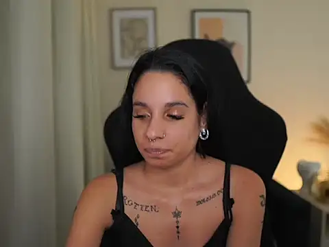 SissyBlue18's Live XXX Chat