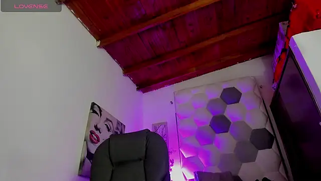 Max_Arias Chat XXX in diretta