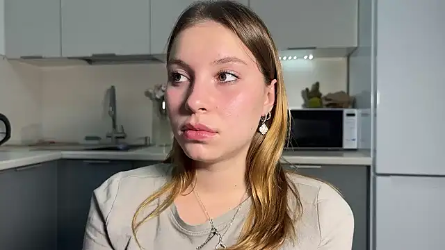 Sairallyn Chat XXX live