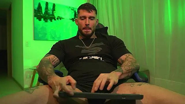 Онлайн чат XXX DimitriSullivan_