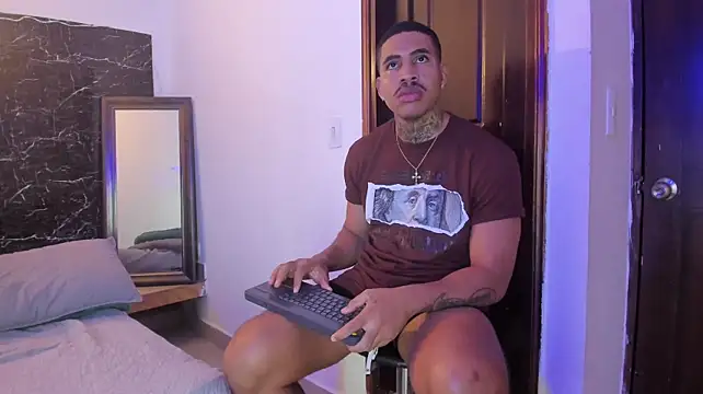 Chirshot_ Live XXX Chat