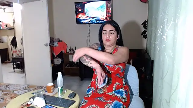 Sashaferrari2000 Adlı Modelin Canlı XXX Sohbeti