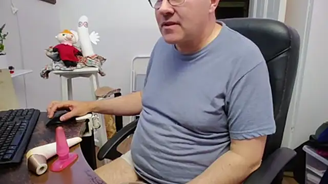 scaredman78 Live XXX-chat