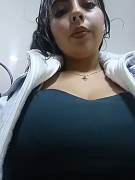 Chatroom XXX en direct de JENNIFER__03