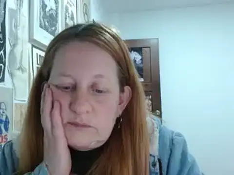 Chat +18 de ViioletaMora ao vivo