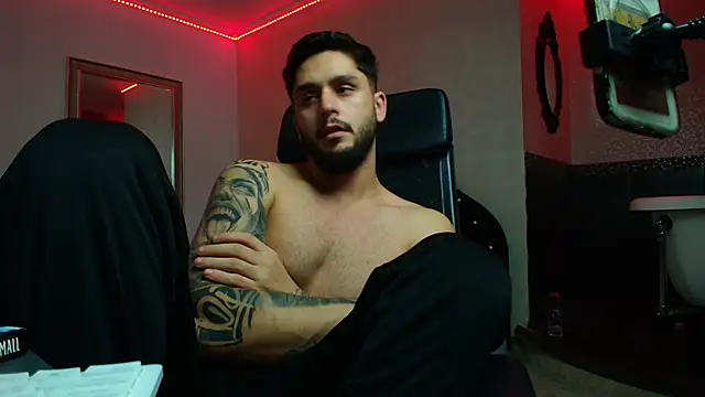 צ'אט XXX בשידור חי של TroyWadee