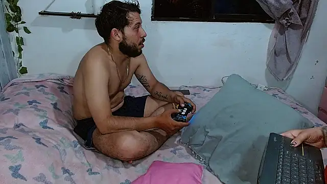 curvivan Adlı Modelin Canlı XXX Sohbeti