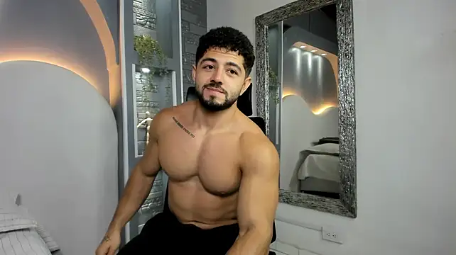 Thiago_moretti Adlı Modelin Canlı XXX Sohbeti