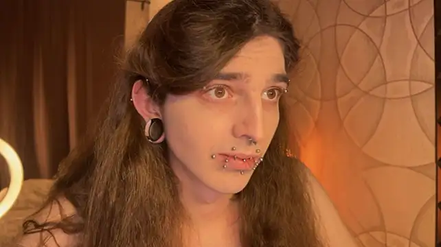 XXX chat uživo modela Kriisp