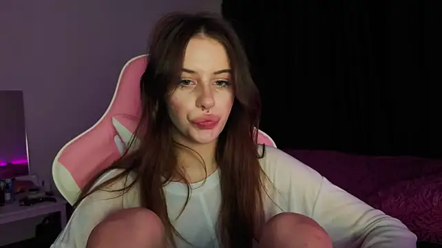 צ'אט XXX בשידור חי של evvaavve