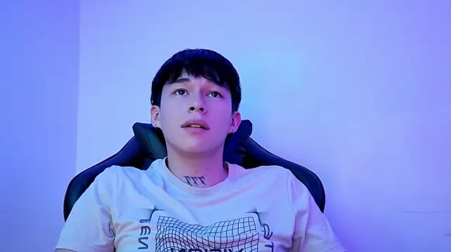 ares_777_ live XXX chat