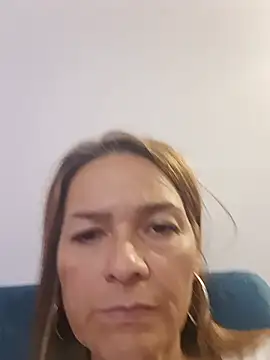 XXX chat uživo modela Dannial51