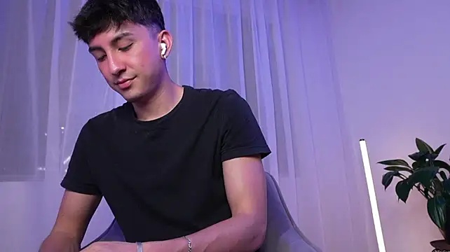 sweettaaron01 XXX чат на живо