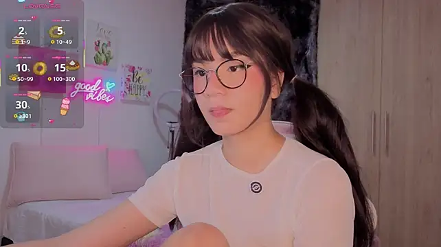 צ'אט XXX בשידור חי של Ari_Blis