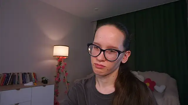 צ'אט XXX בשידור חי של BettyBrowni