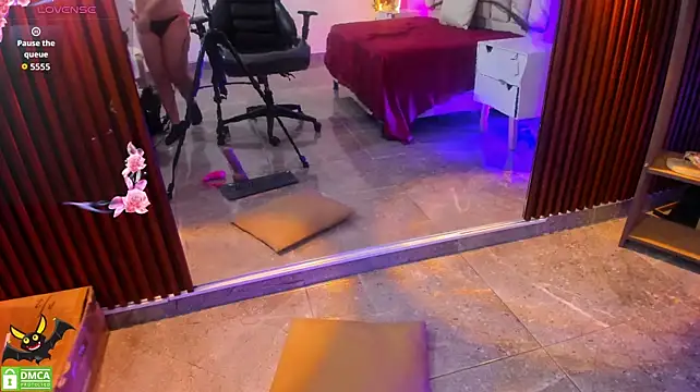 צ'אט XXX בשידור חי של khaterine_tay
