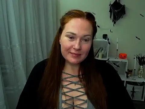 צ'אט XXX בשידור חי של Lady_Tiana