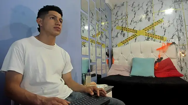 Tony_Zackk1 Chat XXX live