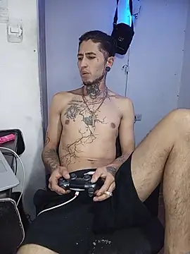 Tattoboy19cm's Live XXX Chat