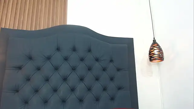 victoria__gil লাইভ XXX চ্যাট