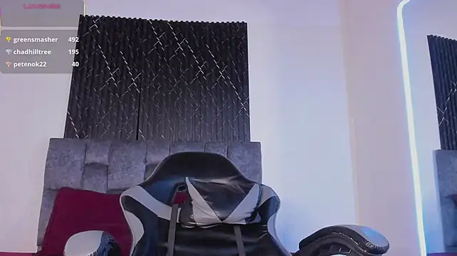 XXX chat uživo modela Alexxus_Smith
