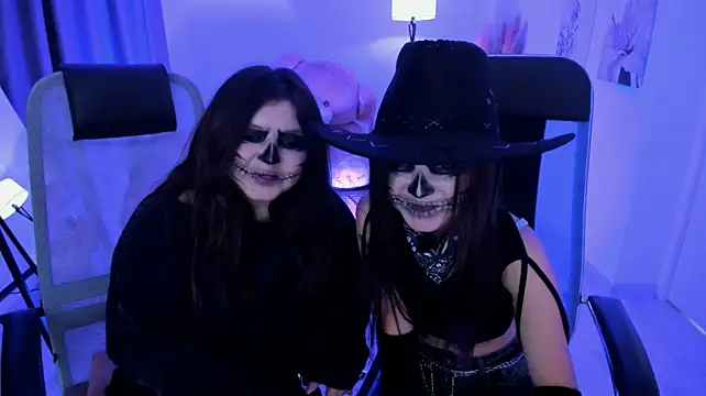 Elainebeness' Live XXX Chat