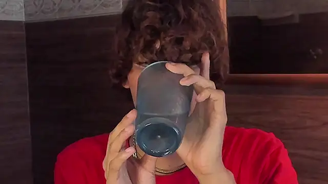 צ'אט XXX בשיד ור חי של derek_blake