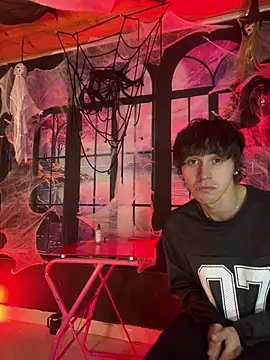 Lilith_X_Lucifer's Live XXX Chat