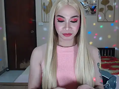 Chatroom XXX en direct de Tsmad_cock