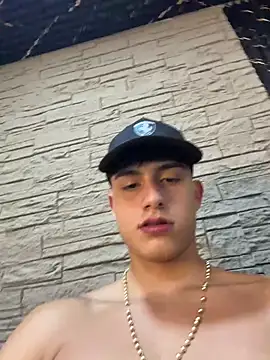 Chat +18 de Lander_Cruz ao vivo