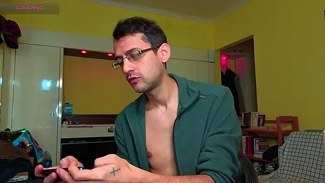 HungEddy Adlı Modelin Canlı XXX Sohbeti