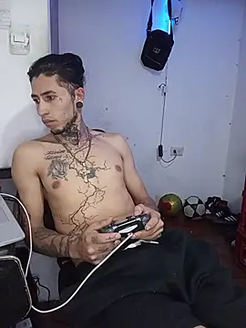 Tattoboy19cm's Live XXX Chat
