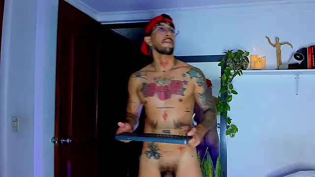 Czat XXX na żywo – LiamUribe