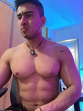XXX chat uživo modela Chris_Clarck