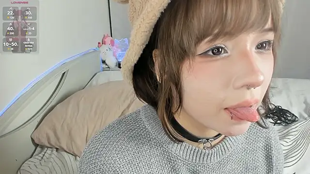 Nixiee's Live XXX Chat