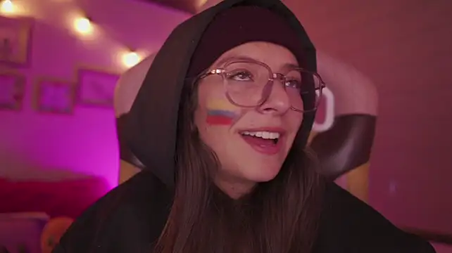 צ'אט XXX בשידור חי של milly_kenner
