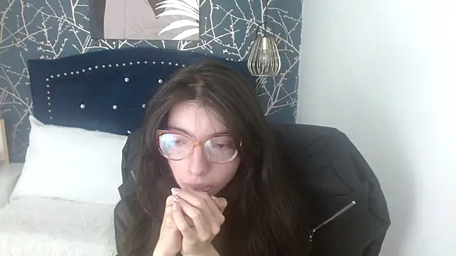Allyshon_ Chat XXX in diretta
