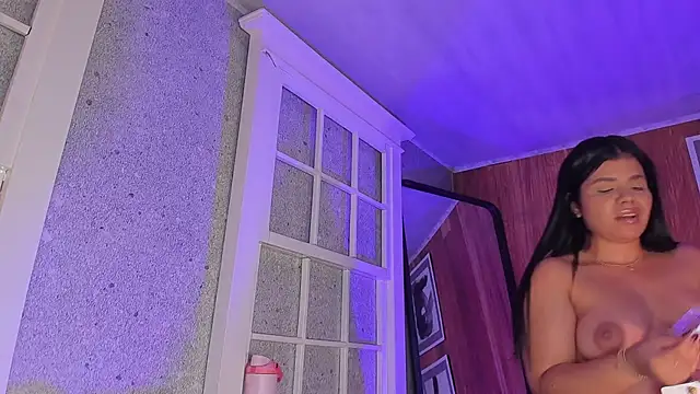 צ'אט XXX בשידור חי של _PARISI_