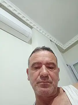 xxceyhun Adlı Modelin Canlı XXX Sohbeti