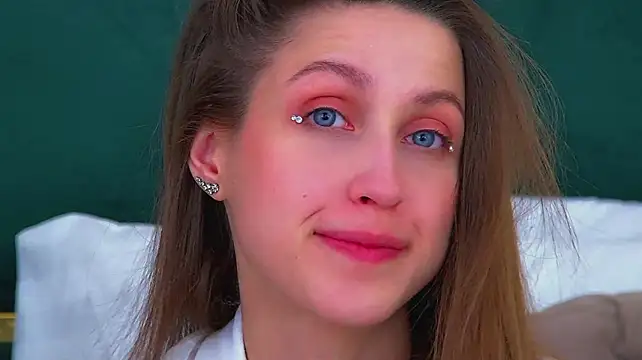 Онлайн чат XXX HaileyArden