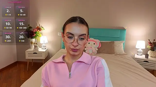 צ'אט XXX בשידור חי של Bella-cute