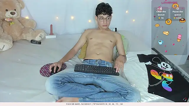 Benjamin_Buster Chat XXX live